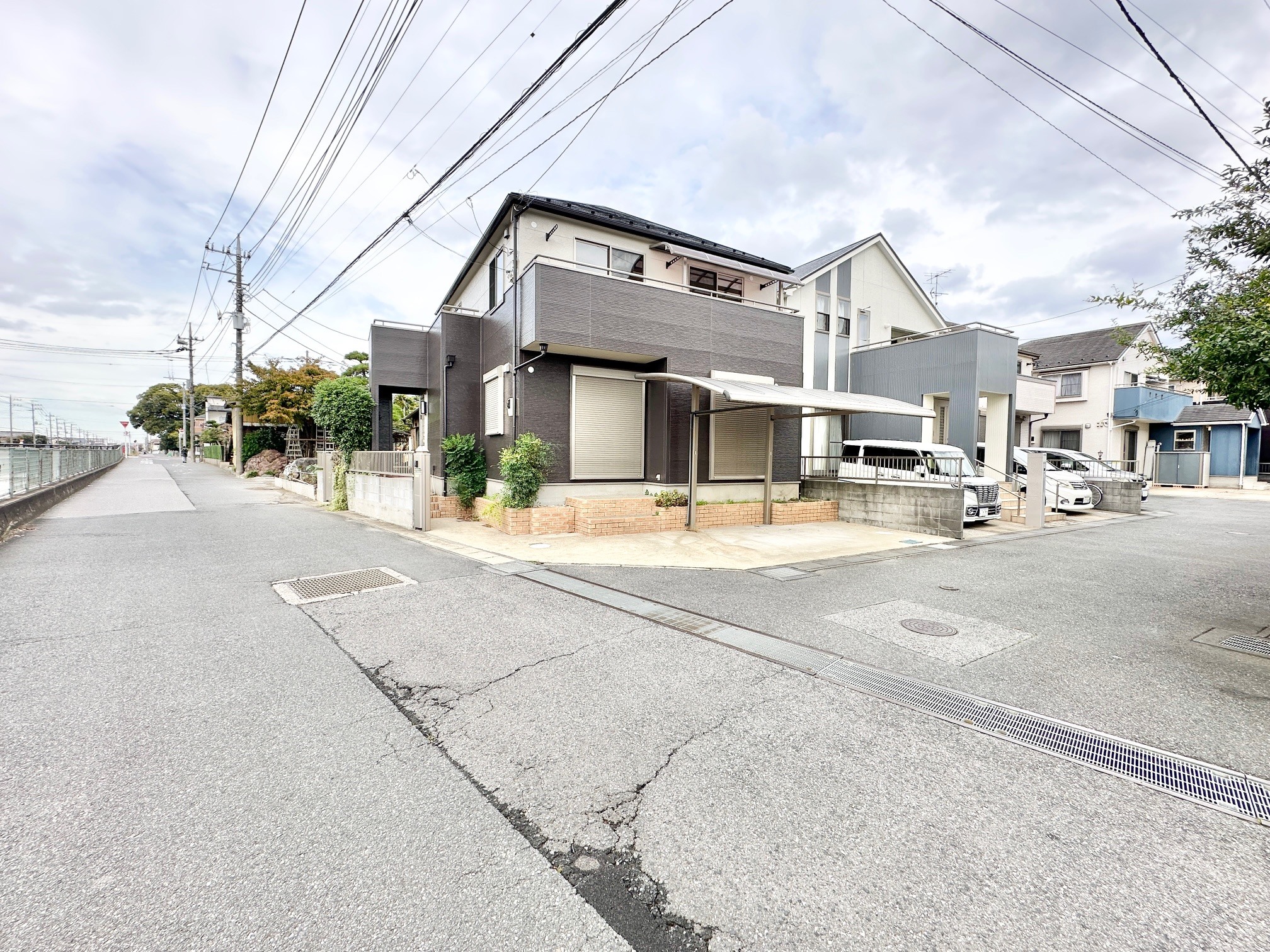 前面道路含む現地写真