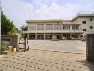 松戸市立六実第二小学校／徒歩15分・約1,200m