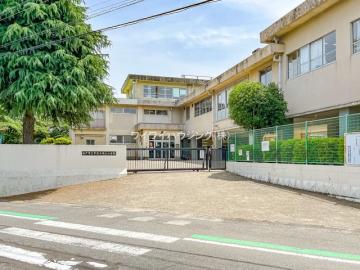 松戸市立常盤平第三小学校／徒歩7分・約550m