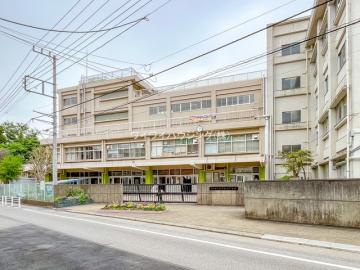 松戸市立六実第三小学校／徒歩10分・約760m(2025年4月)