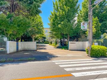 松戸市立栗ケ沢小学校／徒歩7分・約550m