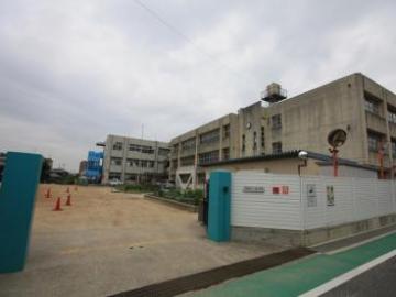 流山市立八木南小学校／徒歩10分・約750m(2025年11月)