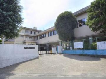 松戸市立常盤平第三小学校／徒歩10分・約750m(2026年2月)