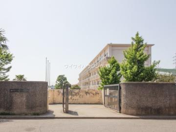 松戸市立栗ケ沢中学校／徒歩12分・約900m
