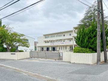松戸市立小金中学校／徒歩5分・約400m