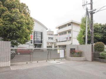 松戸市立第四中学校／徒歩17分・約1,300m(2025年1月)