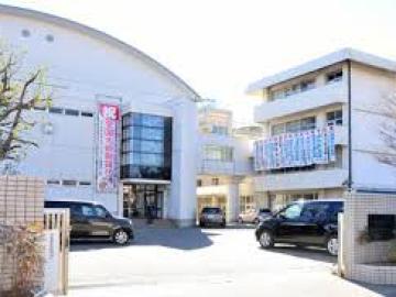 松戸市立第四中学校／徒歩14分・約1,061m(2024年11月)