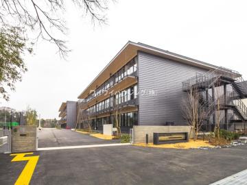 流山市おおぐろの森中学校/徒歩31分・約2,450m(2025年10月) 流山市おおぐろの森中学校/徒歩31分・約2,450m(2025年10月)