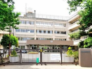 柏市立西原中学校／徒歩7分・約550m(2025年10月)