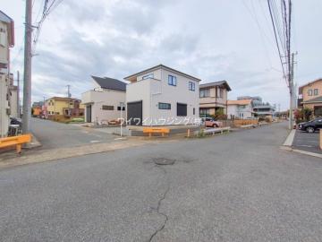 前面道路含む現地写真(2025年11月)