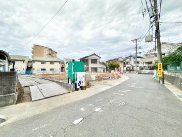 前面道路含む現地写真(2025年10月) 前面道路含む現地写真(2025年10月)