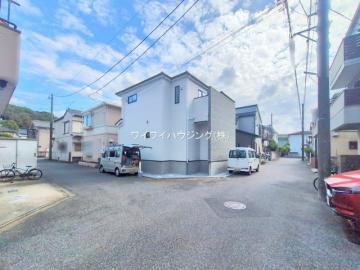 前面道路含む現地写真(2025年10月) 前面道路含む現地写真(2025年10月)