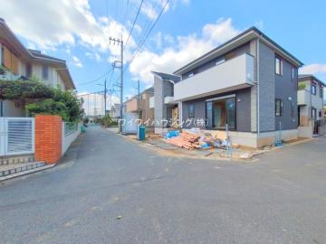 前面道路含む現地写真(2025年10月) 前面道路含む現地写真(2025年10月)