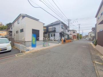 前面道路含む現地写真(2025年10月)