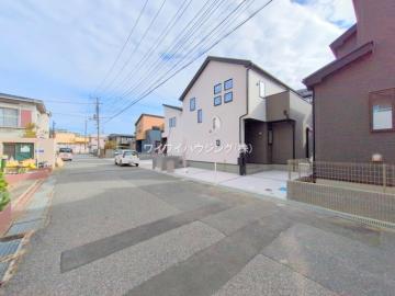 前面道路含む現地写真(2025年10月)