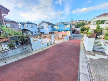 前面道路含む現地写真(2025年10月)