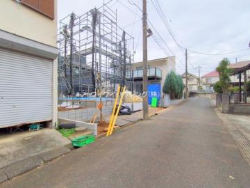 前面道路含む現地写真(2025年11月)