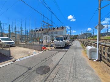 前面道路含む現地写真(2026年8月)
