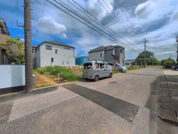 前面道路含む現地写真(2026年8月)