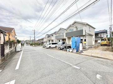 前面道路含む現地写真(2025年11月)