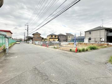 前面道路含む現地写真(2025年10月) 前面道路含む現地写真(2025年10月)