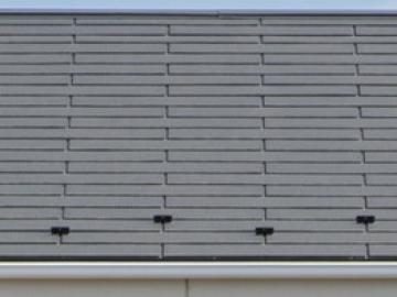 その他画像／屋根材　軽くて火災に強い素材を採用。地震時に家への負担を軽減